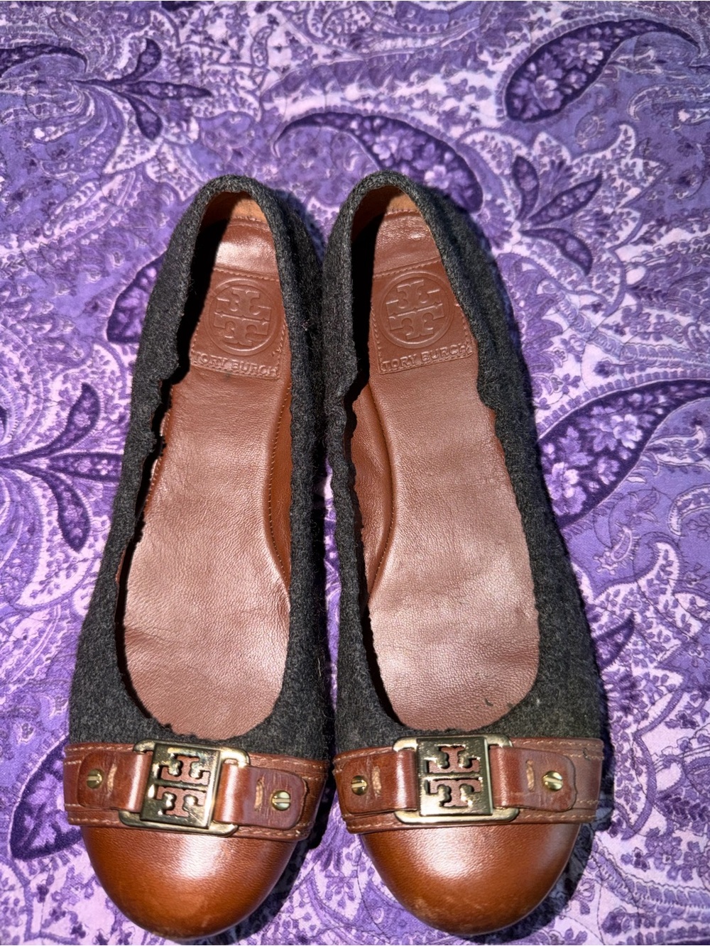 TORY BURCH Ambrose Gray Wool Brown Leather Gold Metal Logo Ballet Flats